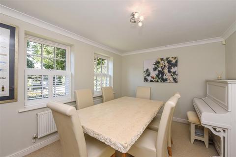 96 Barnham Road, Barnham, Bognor Regis, PO22 0EW