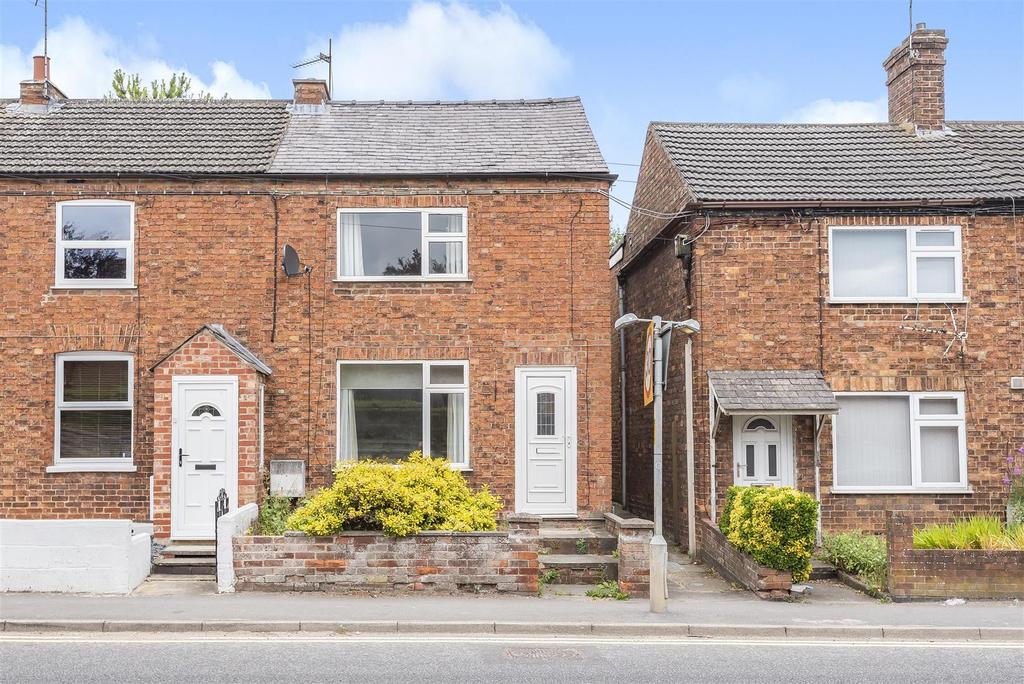 Lincoln Road, Horncastle, Lincs, LN9 5AW 2 bed end of terrace house for