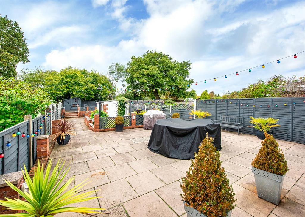 23 Hinckes Road-gdn1.jpg