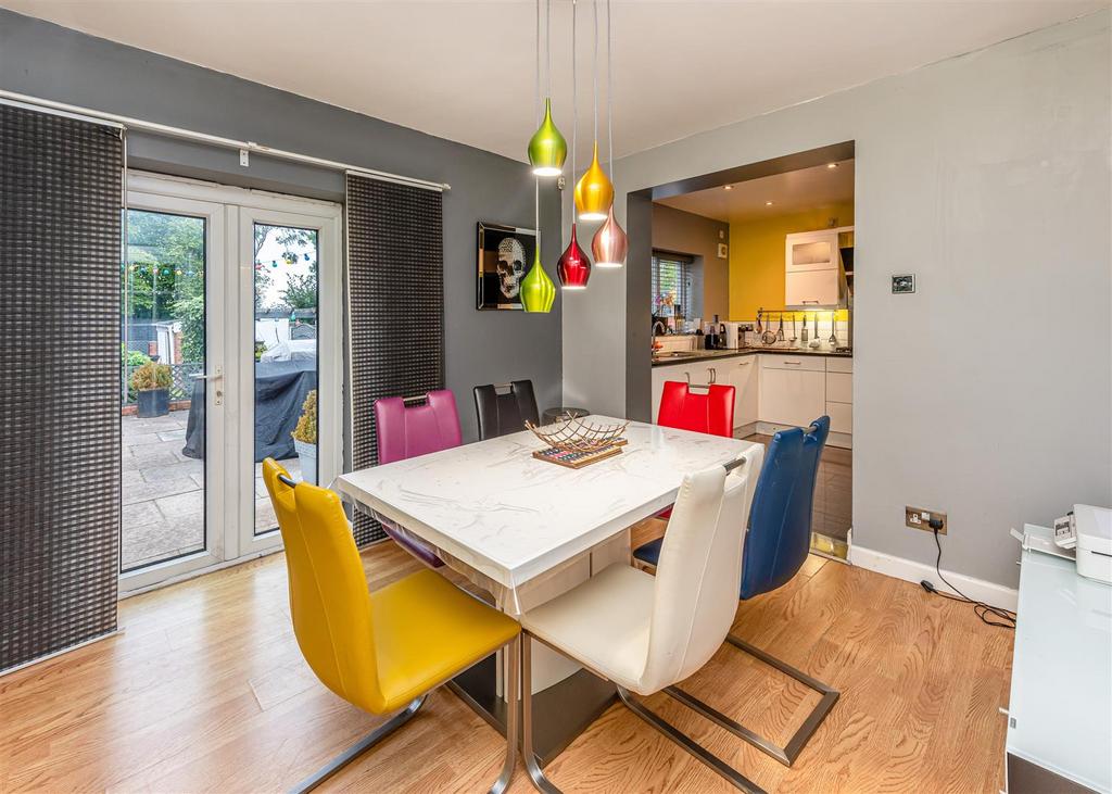 23 Hinckes Road-dining2.jpg