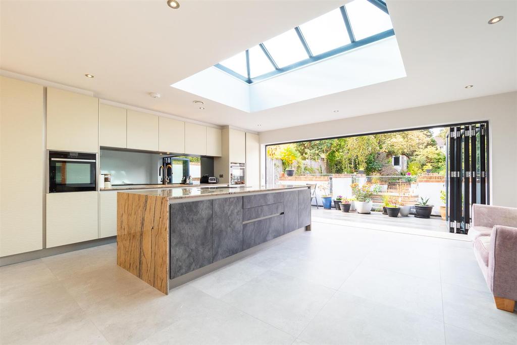 Upland Road, Sutton 4 bed detached house for sale £1,250,000