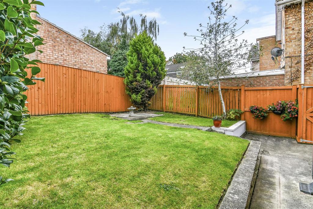 Hob Moor Terrace, York 3 bed house £350,000