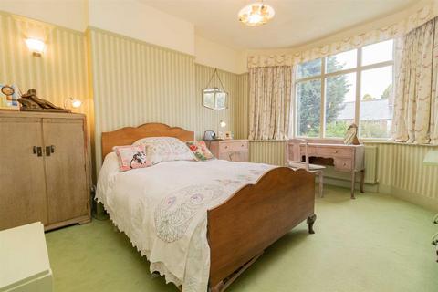 115 College Road, Manchester, M16 0AB