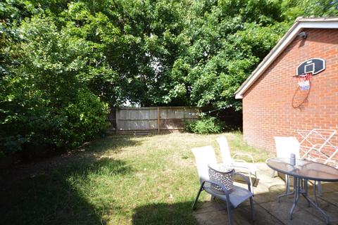 48 Atkinson Close, Norwich, NR5 9NE