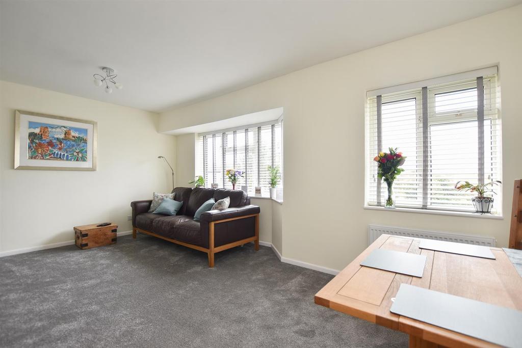 Rock Lane, Hastings 2 bed flat £210,000