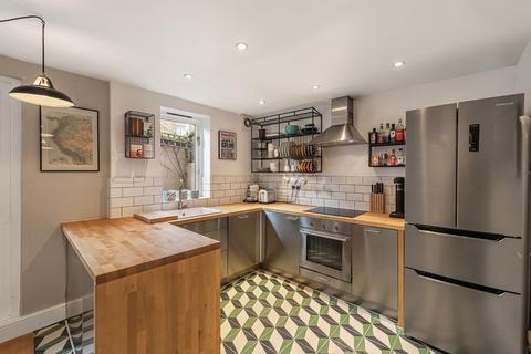 2 bedroom flat for sale - Wimbart Road, SW2
