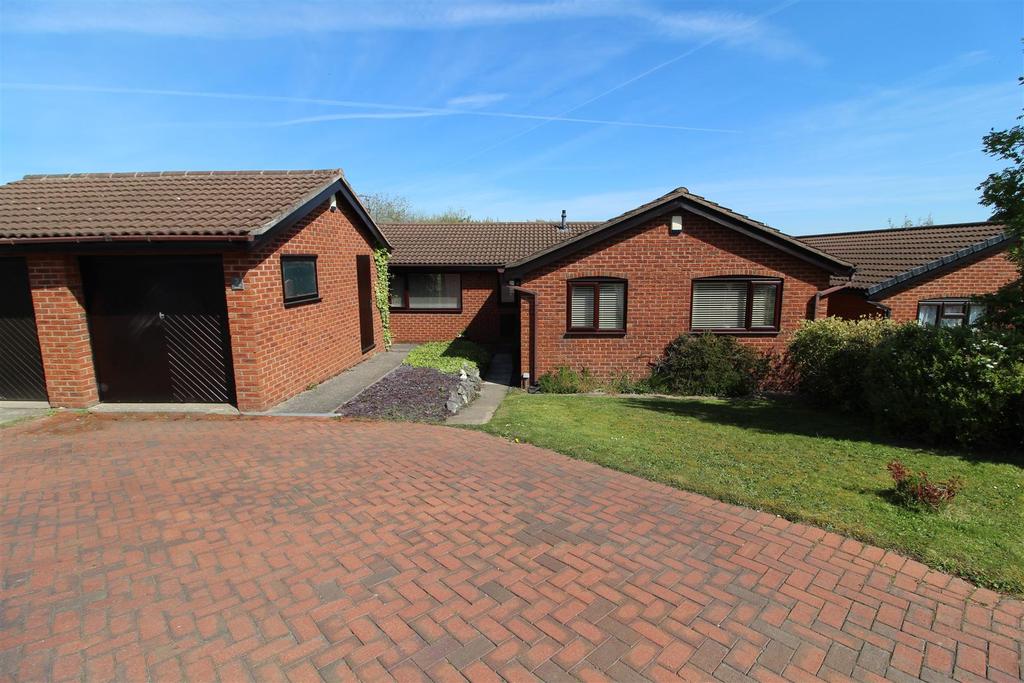 Avondale Grove, Wrexham 3 bed detached bungalow £300,000