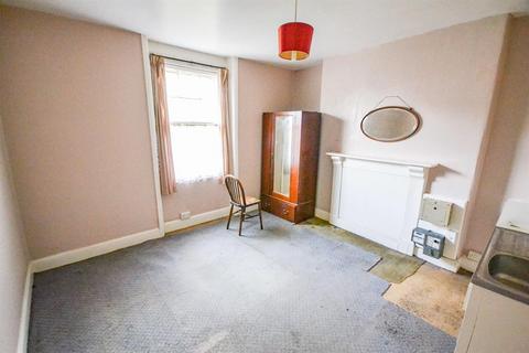 7 bedroom end of terrace house for sale, Longbrook Street, Exeter, EX4 6AW