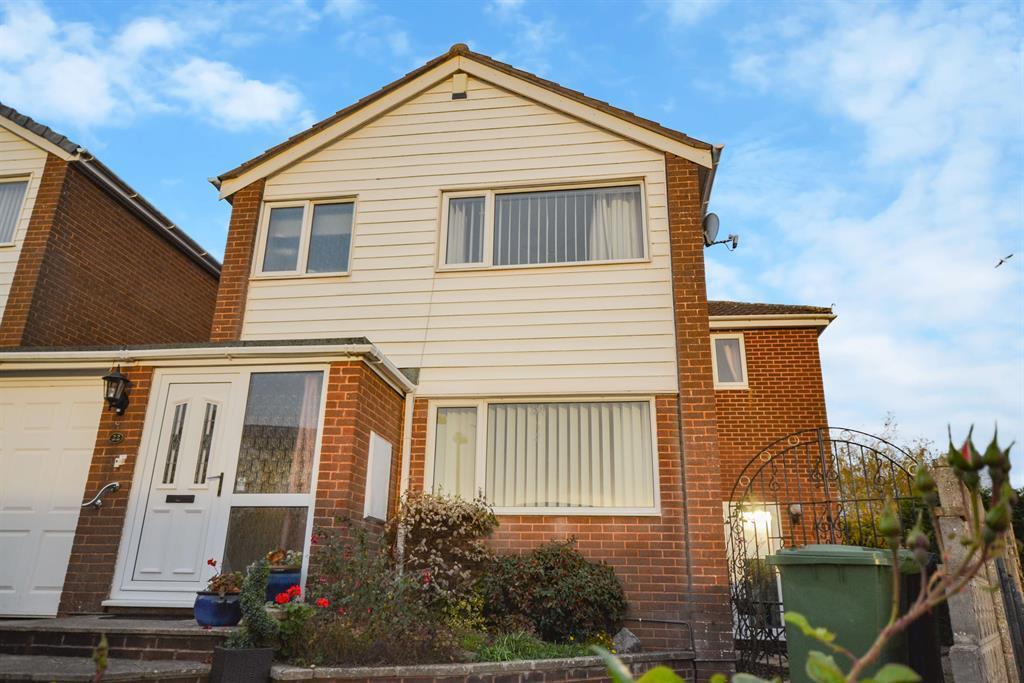 Bickleigh Close, Exeter, EX4 8QB 3 bed detached house £500,000