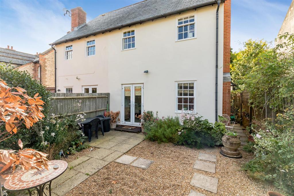 Old London Road, Brighton 3 bed semidetached house £475,000