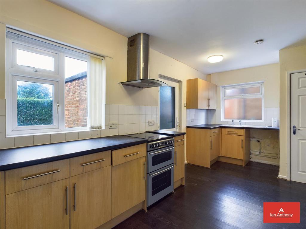 Scott Drive, Ormskirk 2 bed semidetached house £165,000