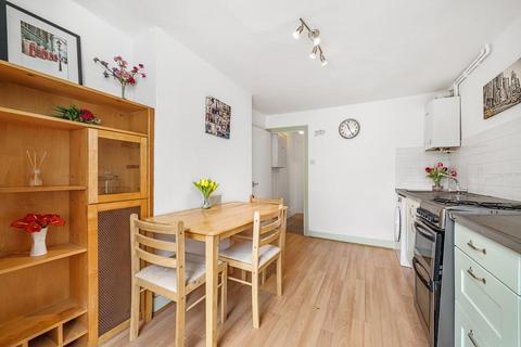 76b Solon Road, London, SW2 5UY