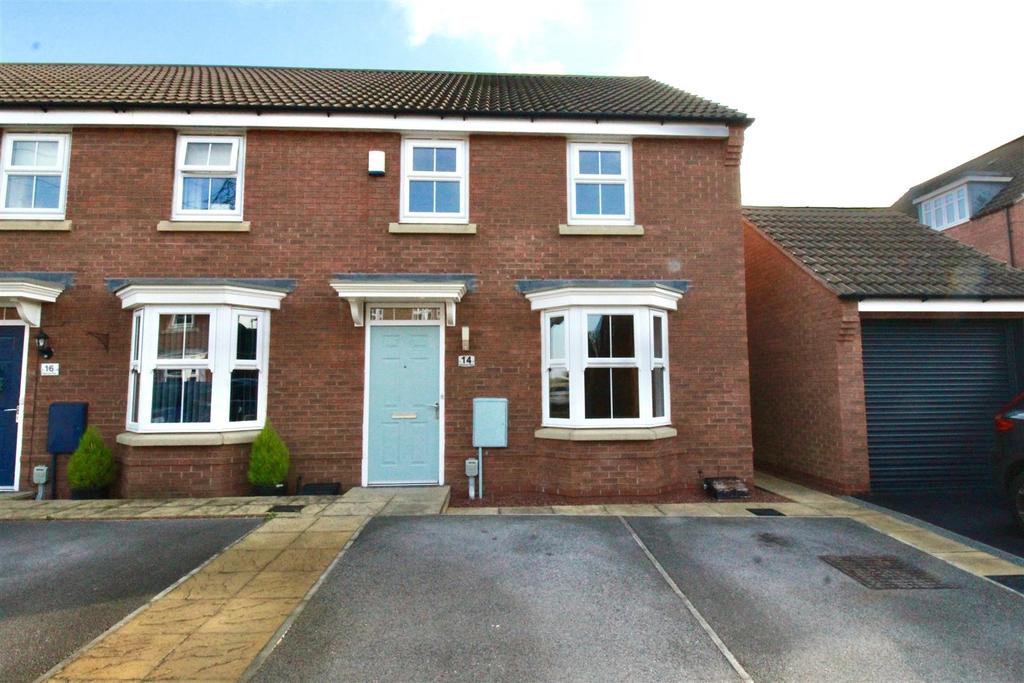 Elthorne Park, Kingswood, Hull 3 bed house £725 pcm (£167 pw)