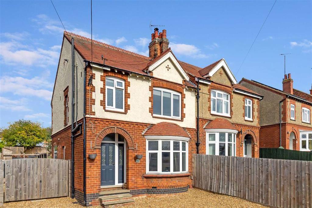 Northampton Road, Higham Ferrers... 3 bed semidetached house £365,000