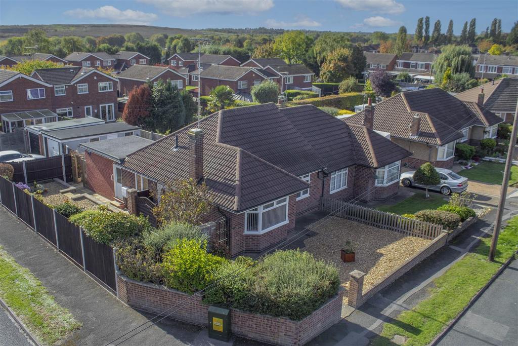 Wordsworth Drive, Bletchley, Milton... 2 bed semidetached bungalow £