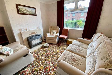 16 Castle Mount, Thornhill, Dewsbury, WF12 0DN