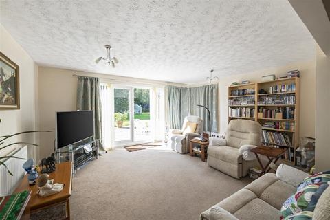 3 bedroom detached bungalow for sale, Weatherhill Close, Horley