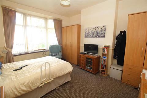 3 bedroom semi-detached bungalow for sale, Lynn Road, North Shields NE29