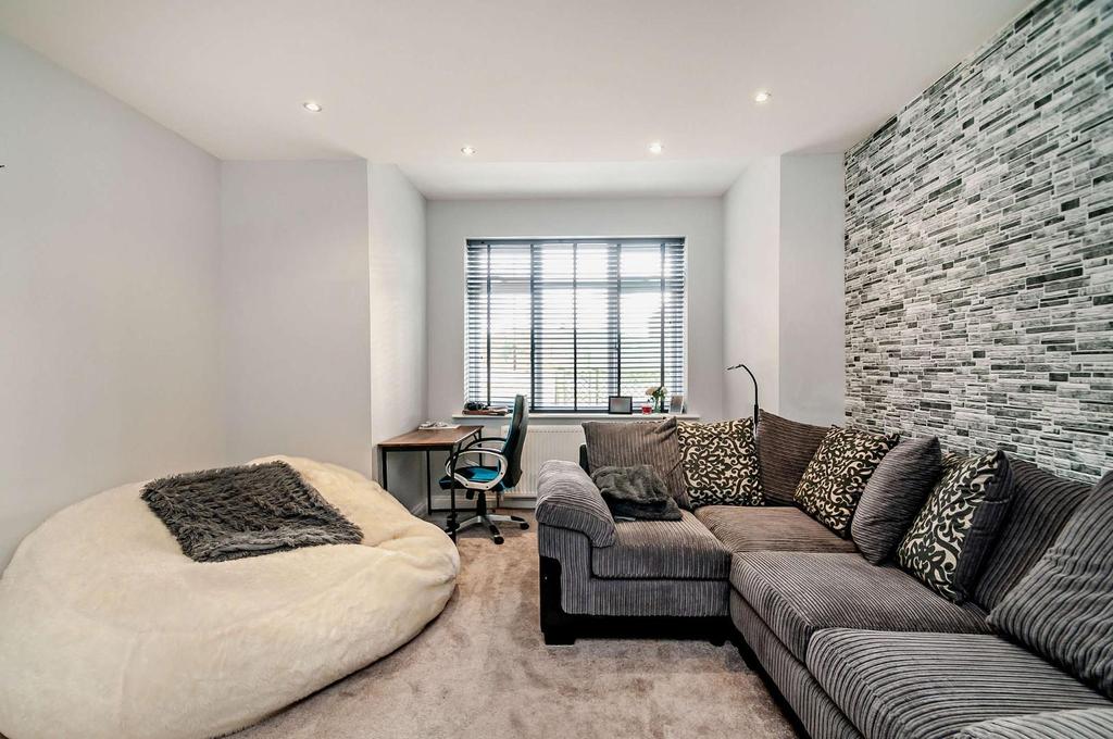 Skipton Road, Harrogate, HG1 3HE 3 bed apartment for sale £200,000