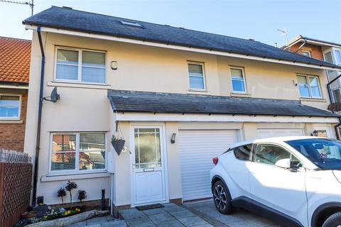 16 Barbary Drive, Sunderland, SR6 0RB