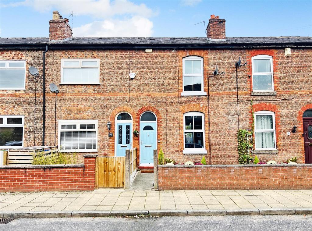 Oakfield Street, Altrincham 2 bed terraced house £375,000