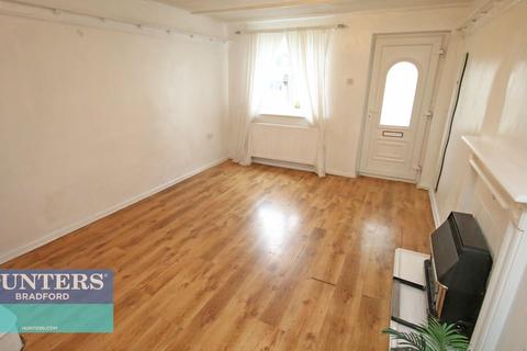 3 Barraclough Square, Bradford, BD12 8NQ