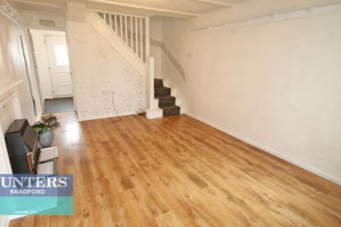 3 Barraclough Square, Bradford, BD12 8NQ