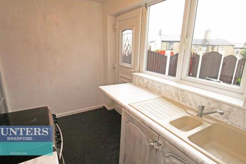 3 Barraclough Square, Bradford, BD12 8NQ