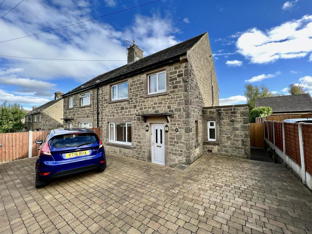 Moorhall Estate, Bakewell 3 bed semidetached house £1,100 pcm (£254 pw)
