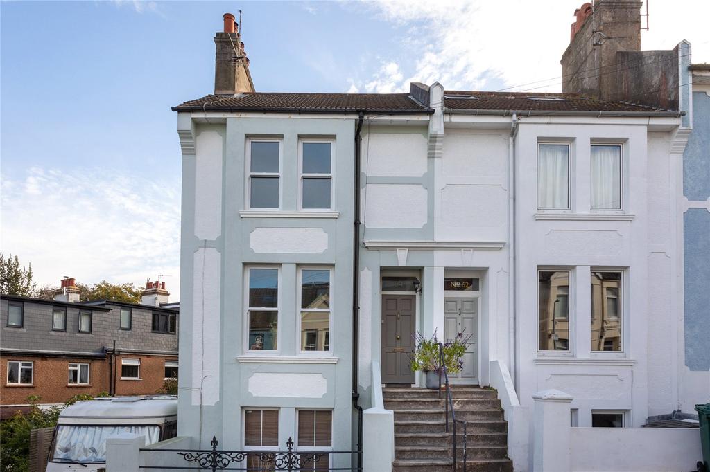Totland Road, Brighton, East Sussex, BN2 2 bed £325,000