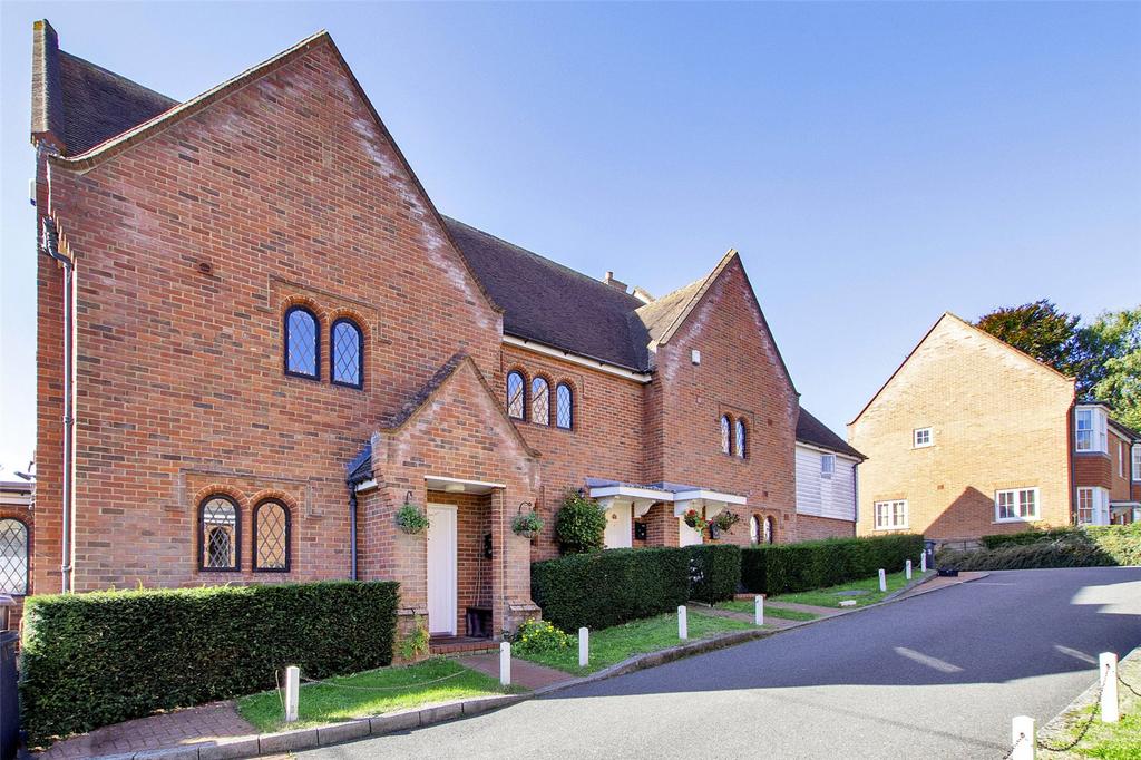 Fitzwalter Meadow, Goodnestone, Nr Wingham, CT3 3 bed terraced house