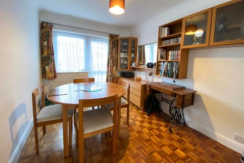 undefined, Grove Court, Beaconsfield, HP9