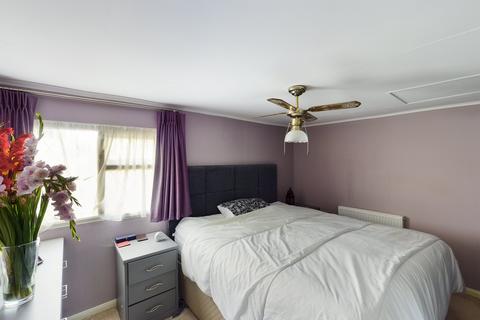 2 bedroom park home for sale, Burway Crescent, Penton Park, Chertsey, Surrey, KT16
