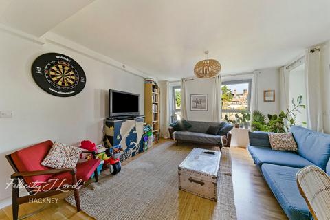 Flat 9, Shakespeare House Lyme Grove, London, E9 6PX