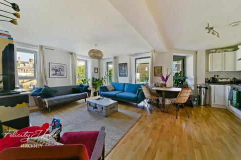 Flat 9, Shakespeare House Lyme Grove, London, E9 6PX