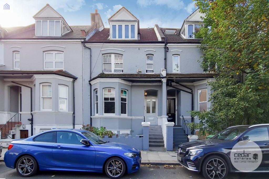 Apartment in London - More
