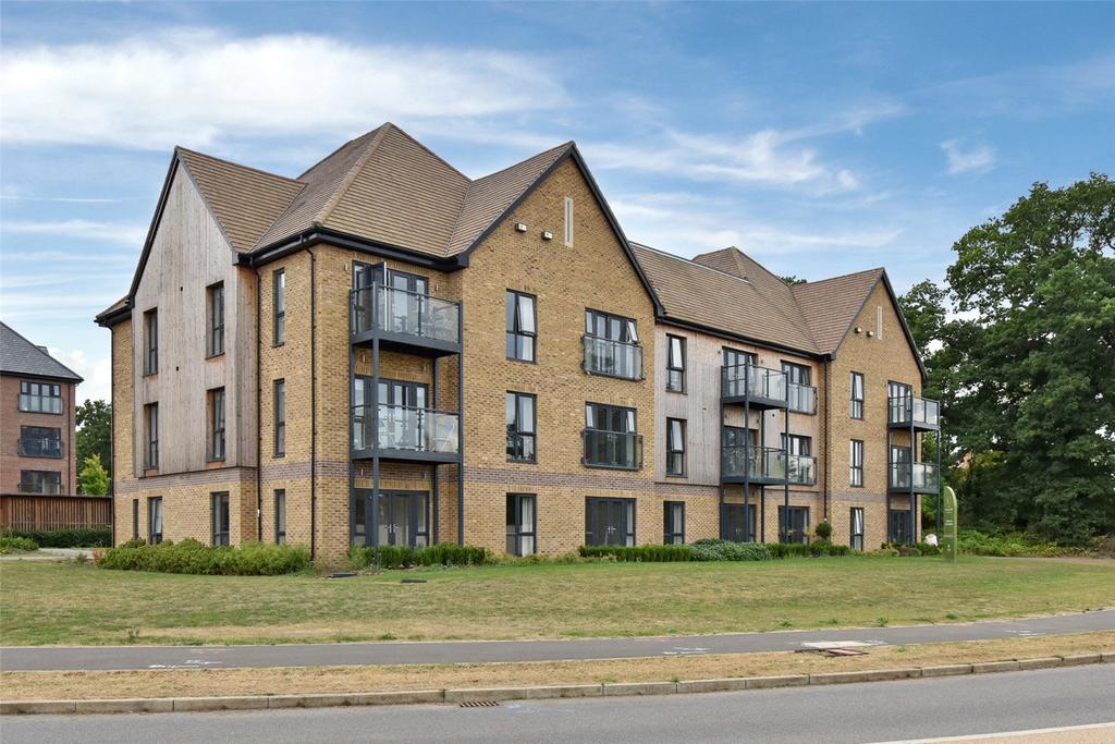 Millard Place, Arborfield Green... 2 bed apartment £1,400 pcm (£323 pw)