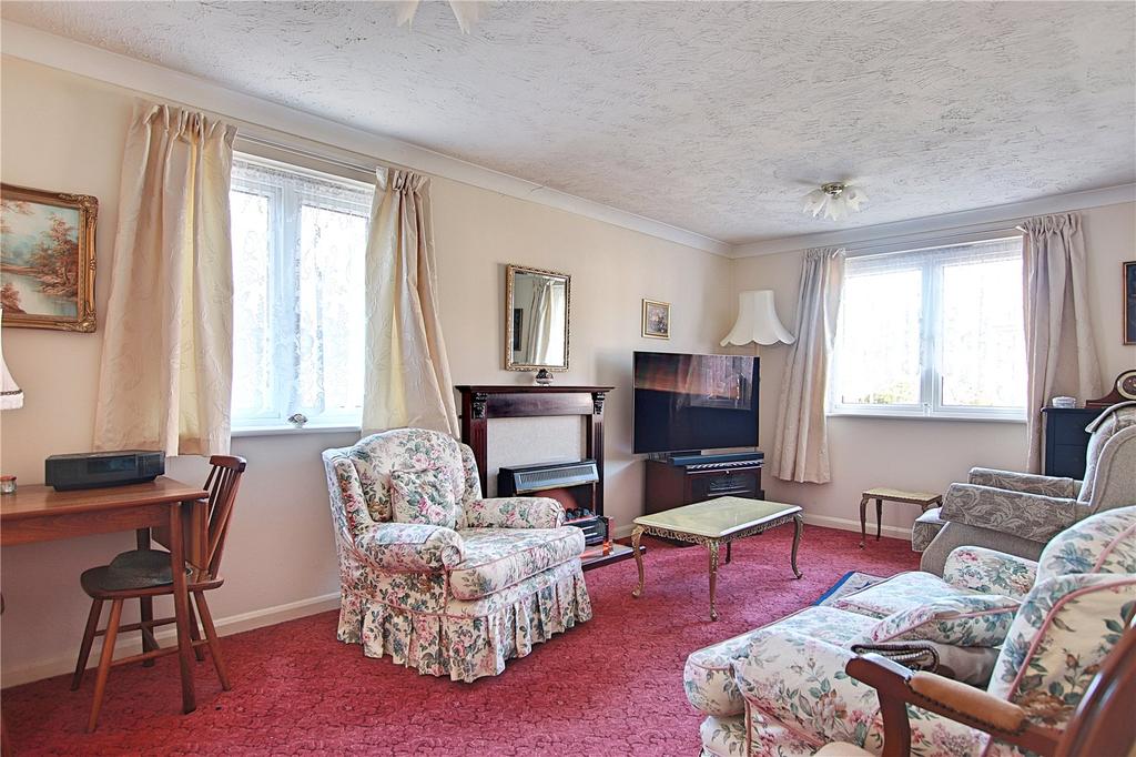 Silverwood Court, Wakehurst Place... 1 bed retirement property £140,000