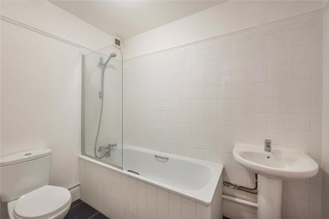 2 bedroom flat for sale, Camden Road, London