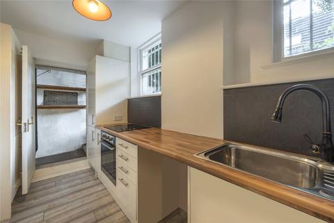 2 bedroom flat for sale, Camden Road, London