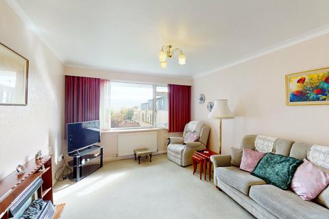 2 bedroom apartment for sale - Weetwood Park Court, Weetwood Park Drive, West Park, Leeds, West Yorkshire