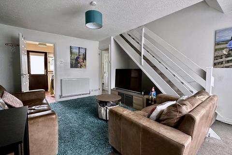 1b Addison Square, Ringwood, BH24 1NY