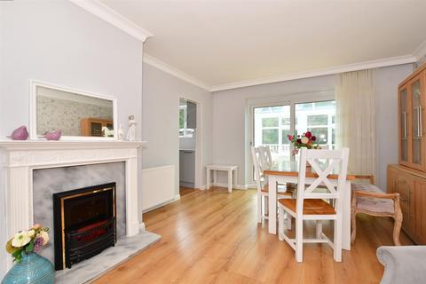 55 Waltham Road, Woodford Green, IG8 8EB