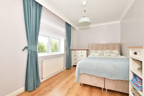 55 Waltham Road, Woodford Green, IG8 8EB