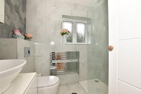 55 Waltham Road, Woodford Green, IG8 8EB