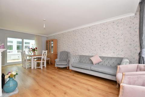 55 Waltham Road, Woodford Green, IG8 8EB