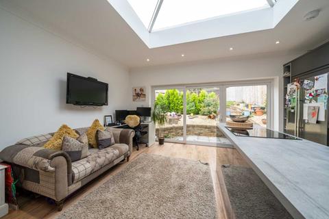 6 Shendish Edge, Hemel Hempstead, HP3 9SZ