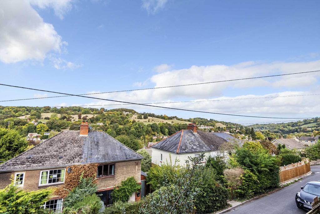 Victoria Road, 2 bed terraced house for sale £285,000