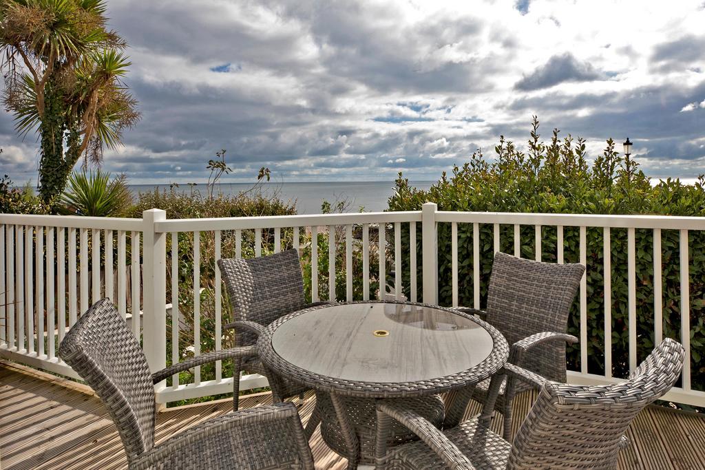 Marine Parade, Budleigh Salterton, Devon, EX9 6 bed detached house for