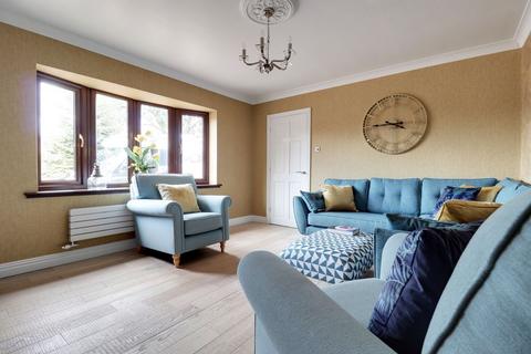 6 Lyndhurst Close, Norton, Doncaster, DN6 9PY